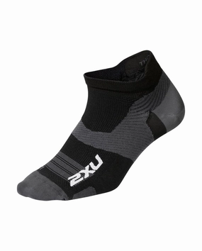 2XU Vectr Ultralight No Show Unisex Running Socks (Black/Titanium)