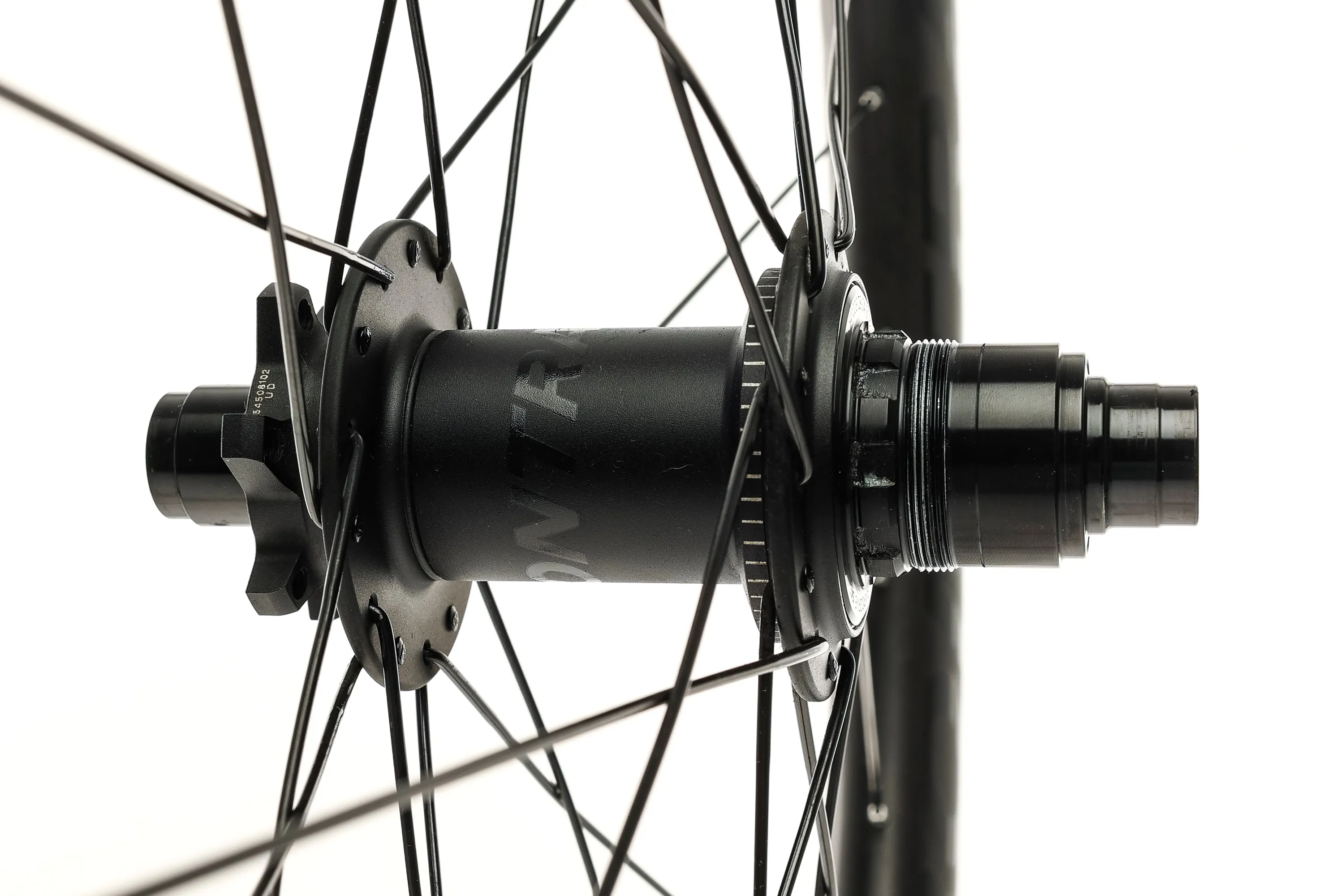 Bontrager Line 30 Carbon 27.5"/29" Tubeless Wheelset