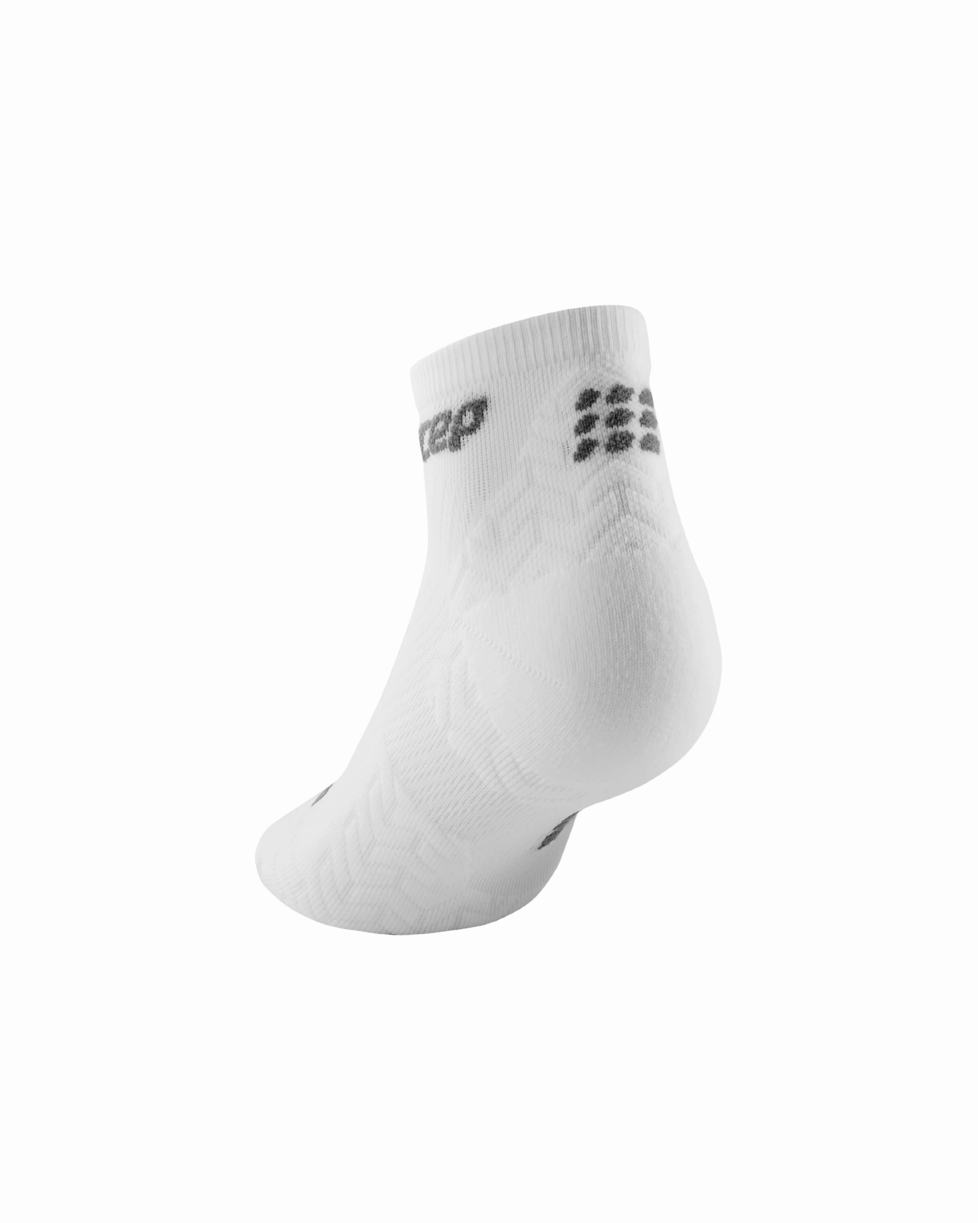 CEP Compression Ultralight Low Cut Women's Running Socks (Ultralight White)