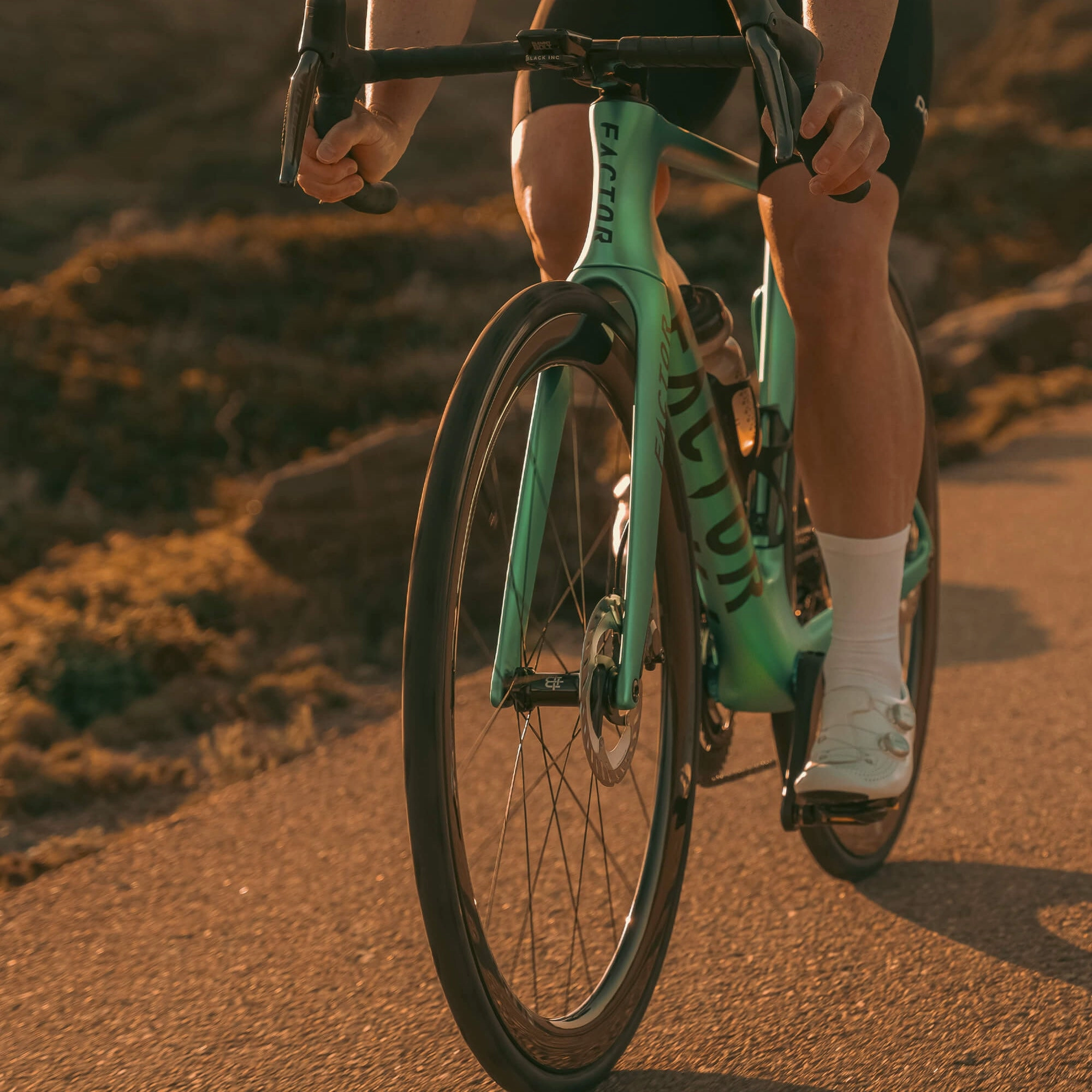 Factor Monza Ultegra Di2 Corima Essentia - Green
