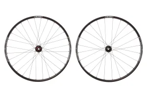Stan's Grail CB7 Carbon Tubeless 700c Wheelset