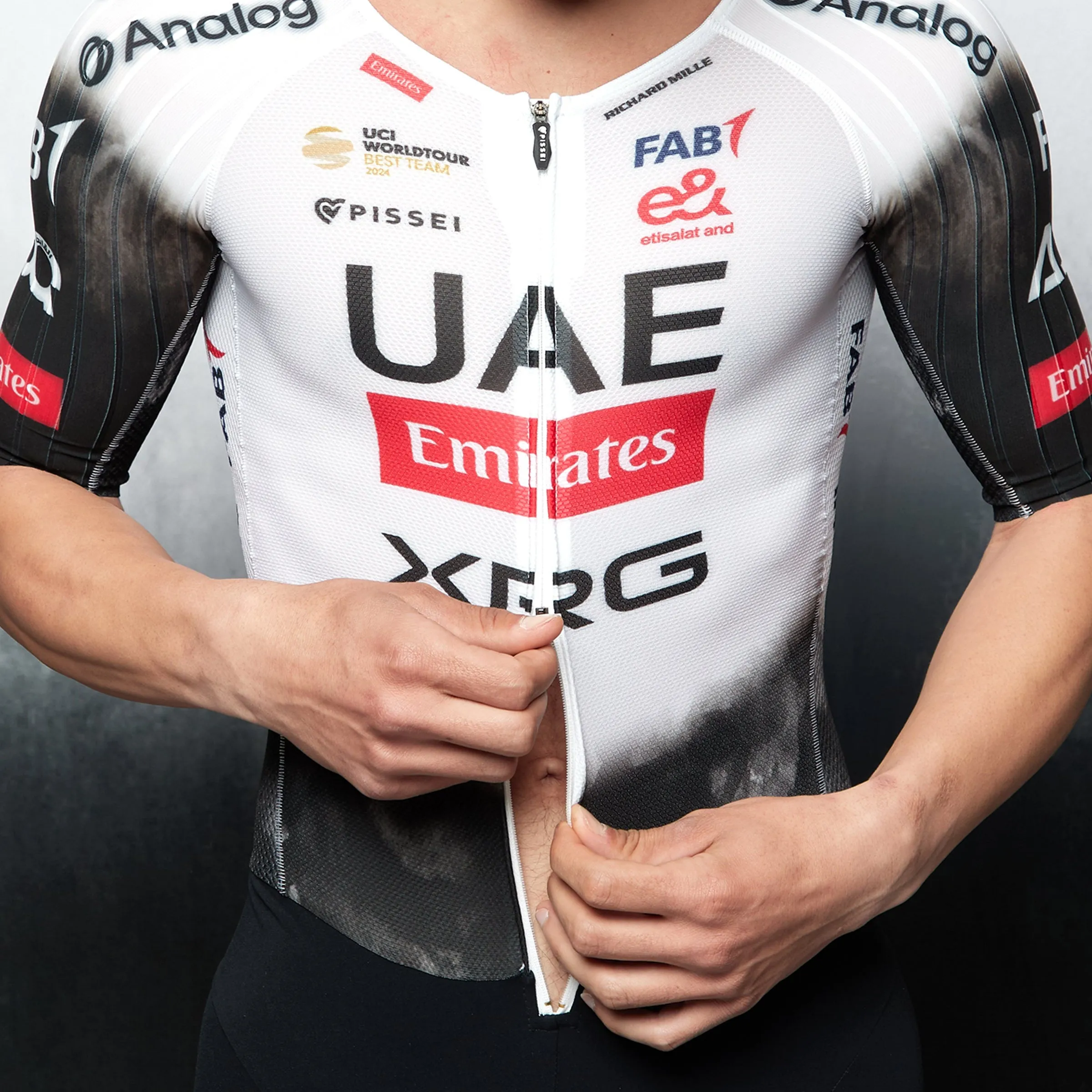 UAE Team Emirates 2025 Hybrid Pissei skinsuit