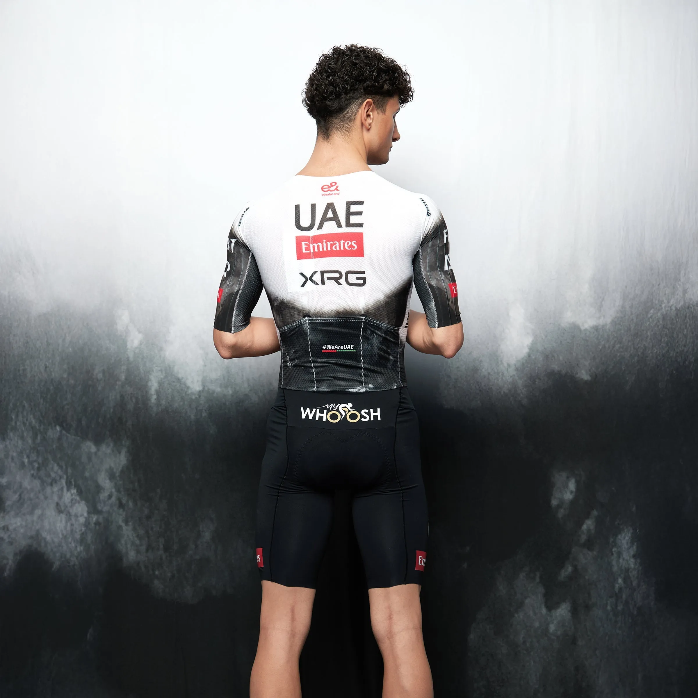 UAE Team Emirates 2025 Hybrid Pissei skinsuit