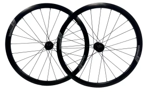 Vision Team 35 Thru Axle Tubeless Ready Disc Wheelset - Shimano HG - Centrelock